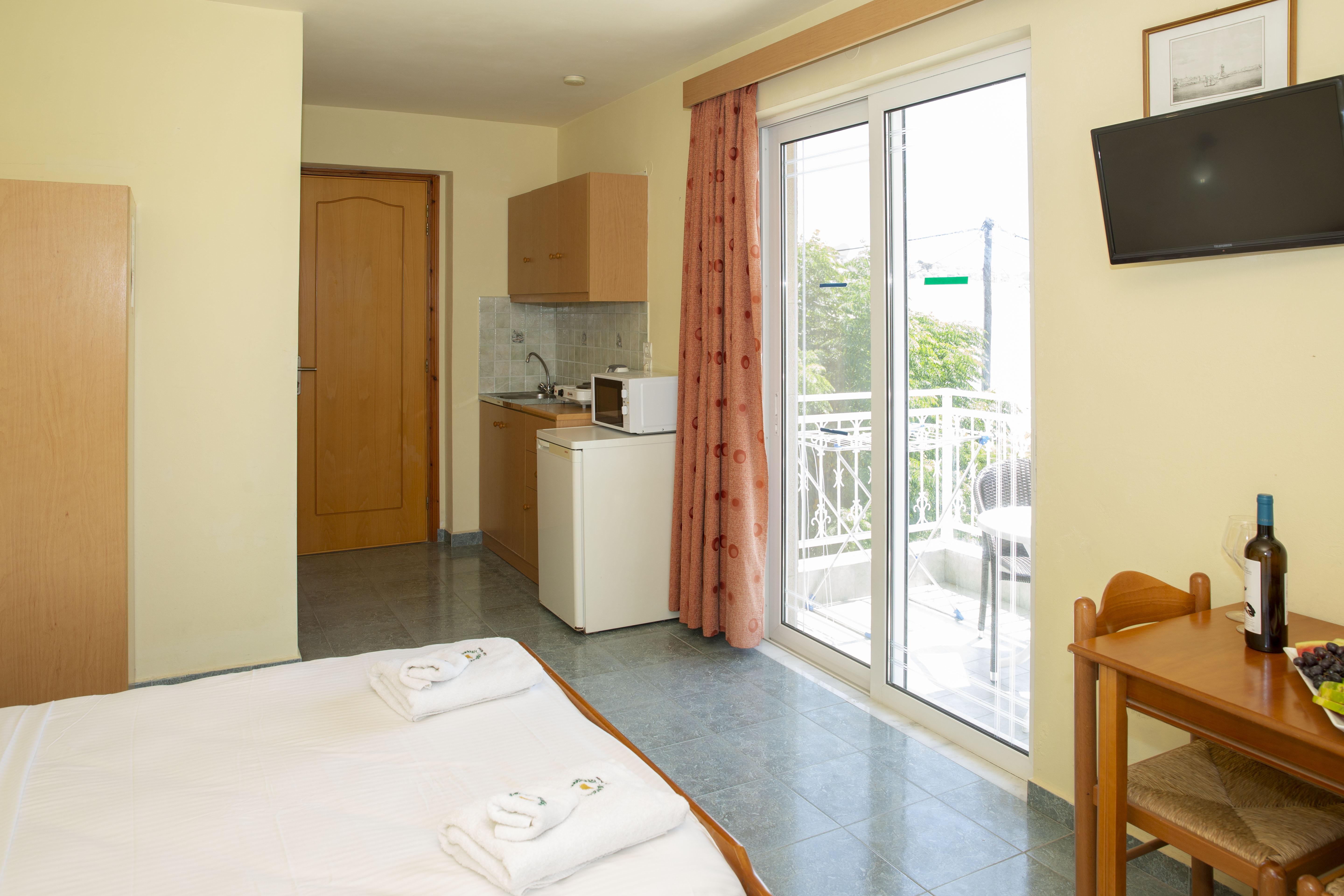 Alia Luxury Suites And Spa ฮารากิ ภายนอก รูปภาพ