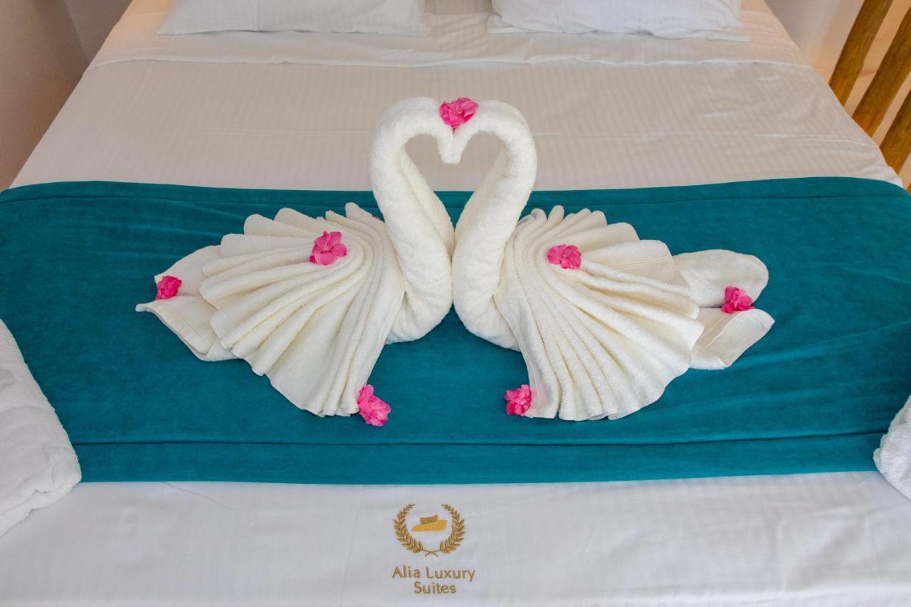 Alia Luxury Suites And Spa ฮารากิ ภายนอก รูปภาพ