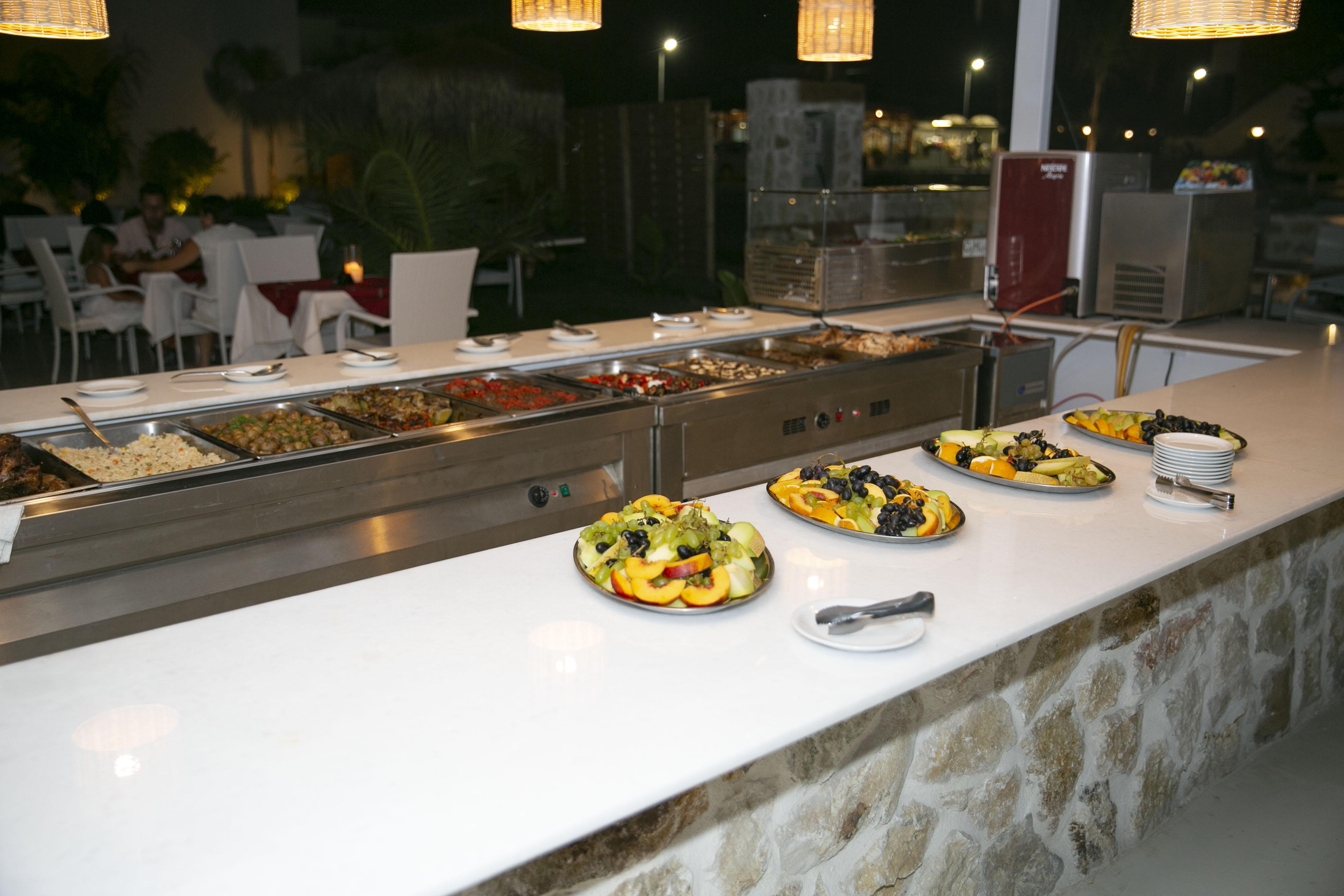 Alia Luxury Suites And Spa ฮารากิ ภายนอก รูปภาพ