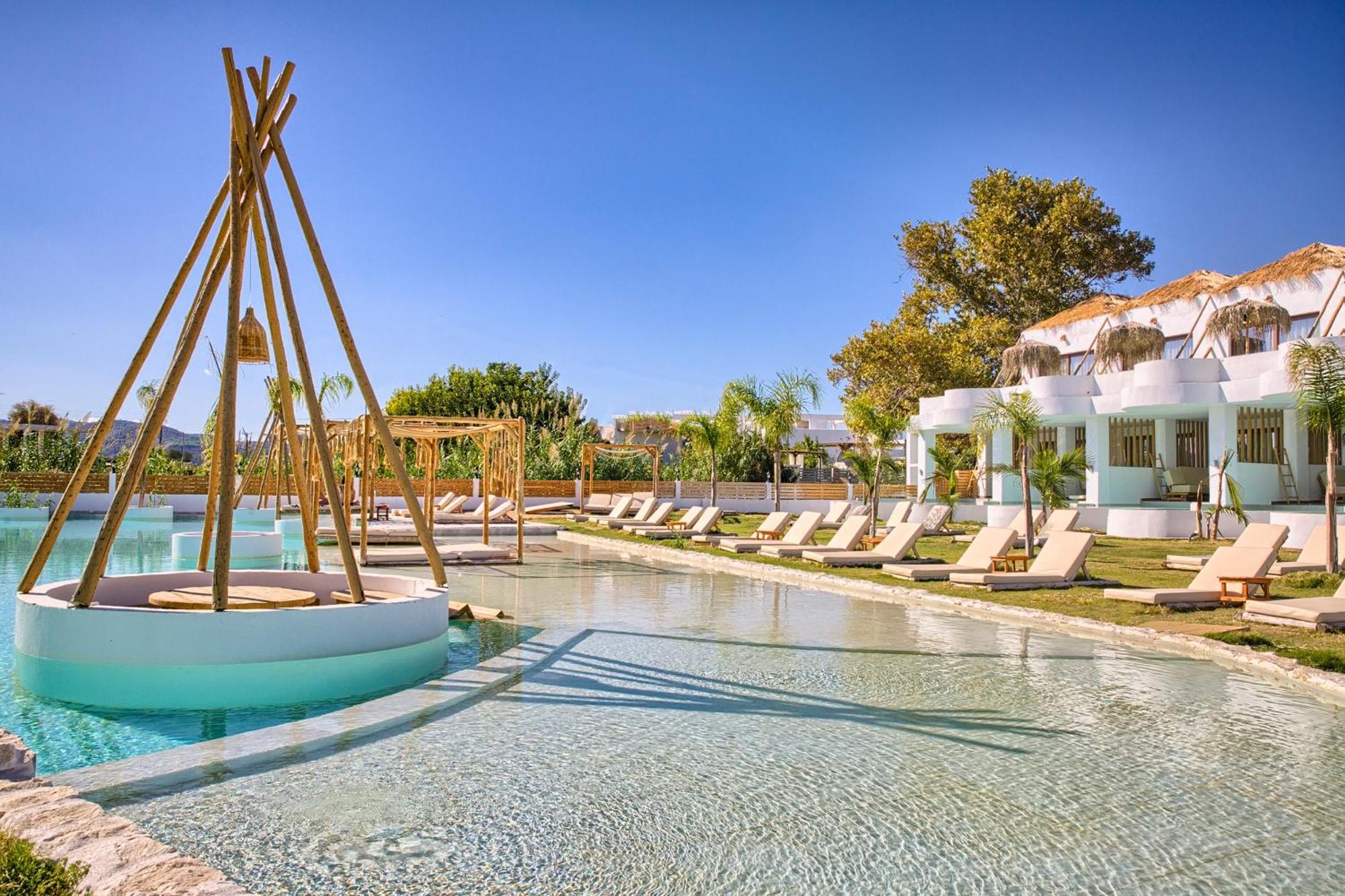 Alia Luxury Suites And Spa ฮารากิ ภายนอก รูปภาพ