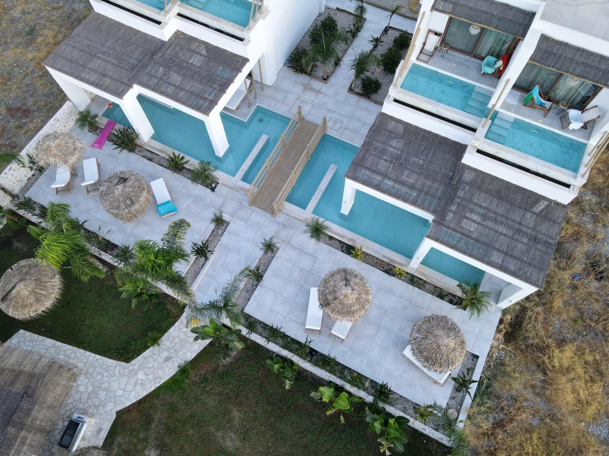 Alia Luxury Suites And Spa ฮารากิ ภายนอก รูปภาพ